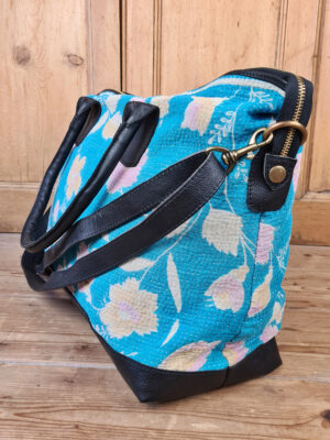 Overnight tote bag blues and greens