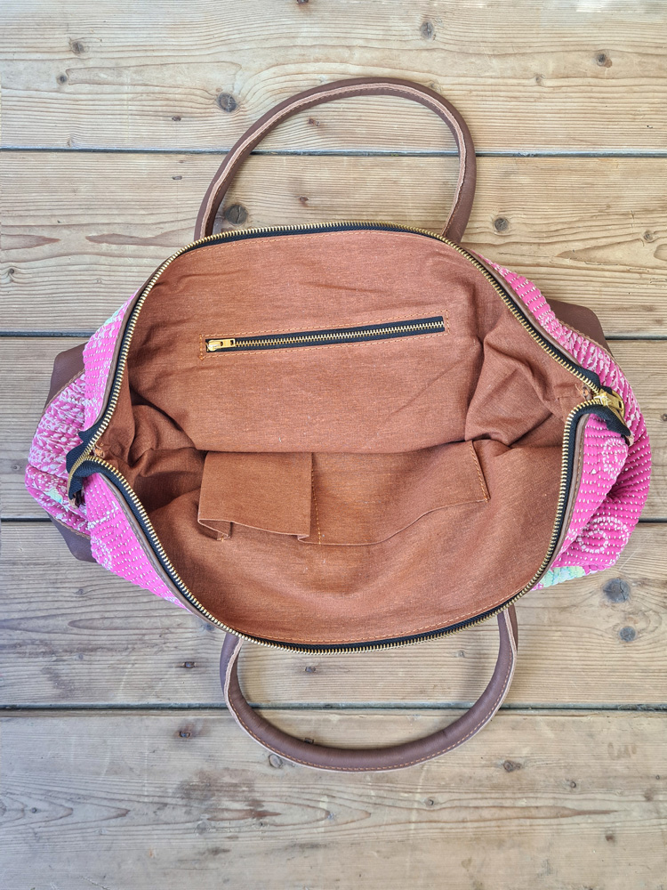 Overnight tote bag inner