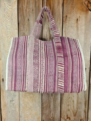 Colourful cotton kantha bags, pockets and purses, great for organising the smaller things in life. Made from recycled kantha quilts for the perfect accessory.