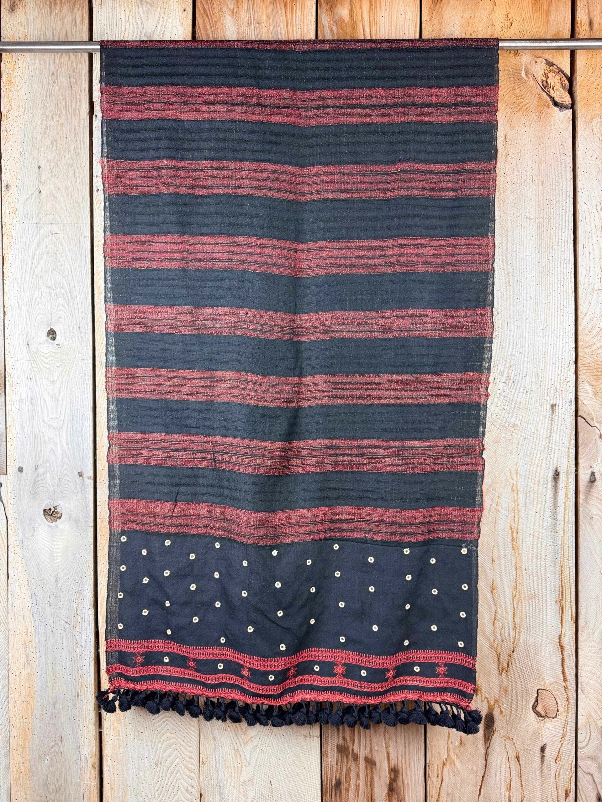 Hand woven Bhujodi scarves dyed with natural dyes, a cosy warm addition to your outfit.