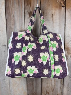 Colourful cotton kantha bags, pockets and purses, great for organising the smaller things in life. Made from recycled kantha quilts for the perfect accessory.