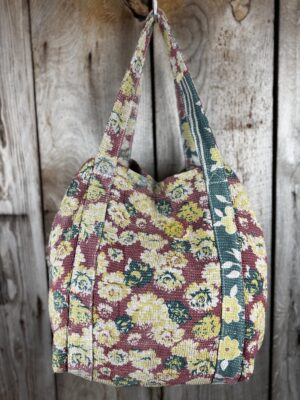Colourful cotton kantha bags, pockets and purses, great for organising the smaller things in life. Made from recycled kantha quilts for the perfect accessory.