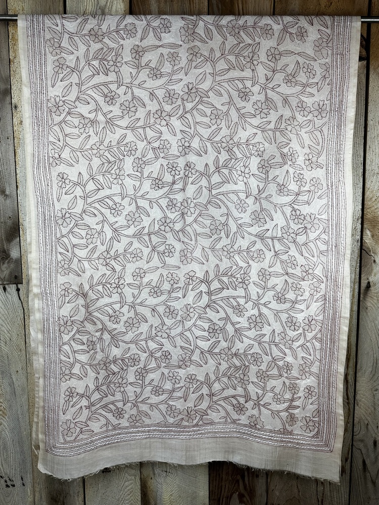 Nakshi Kantha Silk Shawl - Image 4